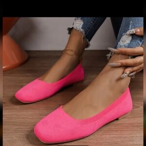 NWOB Hot Pink Flats Sz 11